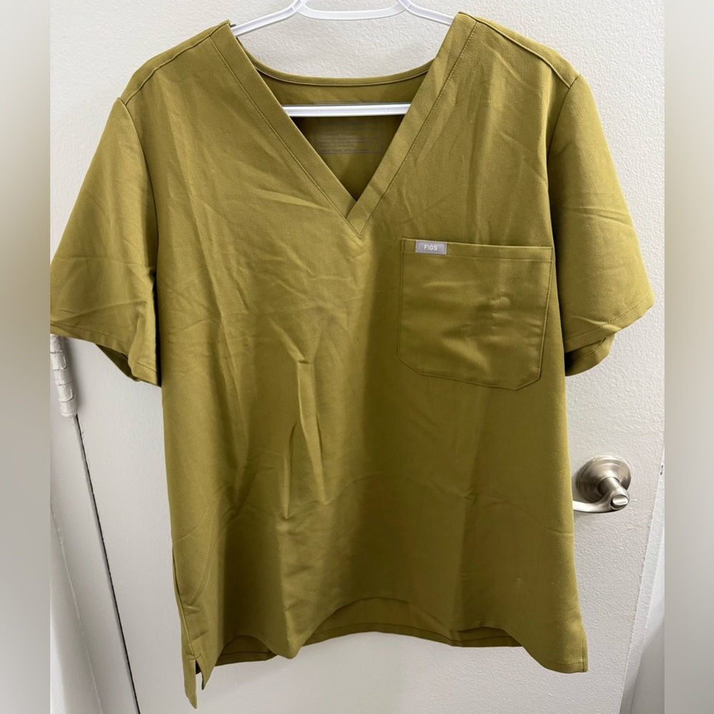 Figs Martini Olive Extra Large Catarina One Pocket Scrub Top